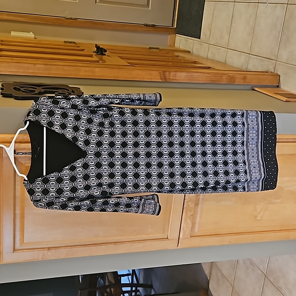 WHBM perfect travel dress in non wrinkle jersey! NWOT